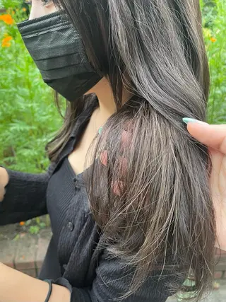 ロング カラー 飯塚 愛美のヘアスタイル