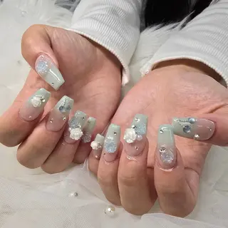 ネイル SHION  のネイルデザイン