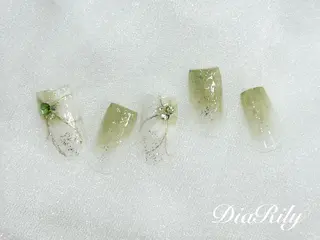 ネイル DiaRily所属・diarily はるひのネイルデザイン