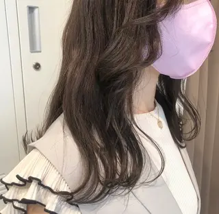 セミロング カラー 戸丸 絵夢のヘアスタイル