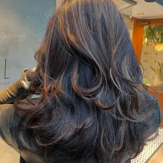 カラー 🌟デザインカラー 久保悠那のヘアスタイル