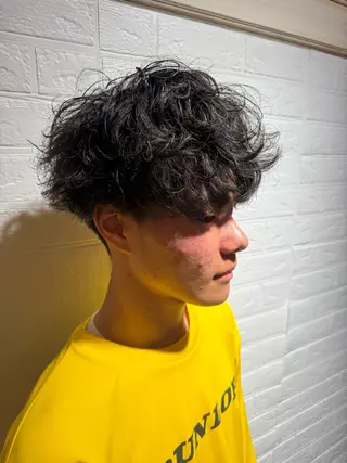 ショート ハイトーン/レイヤー SHUNのヘアスタイル