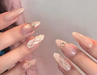 ネイル Pure&Rich Nailのネイルデザイン