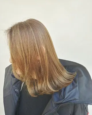 ミディアム カラー パーマ ヘアアレンジ ペスカ豊崎店　沖縄所属・ショート指名No.1 店長　清水のヘアスタイル