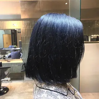 ショート カラー ボブ・レイヤー 田中 励也のヘアスタイル