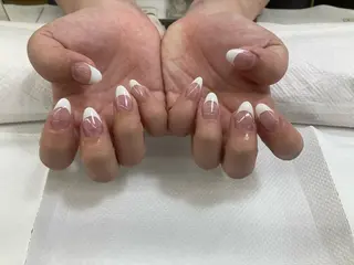 ネイル MAXKELLY 大阪・梅田店所属・徳田 亜衣佳のネイルデザイン