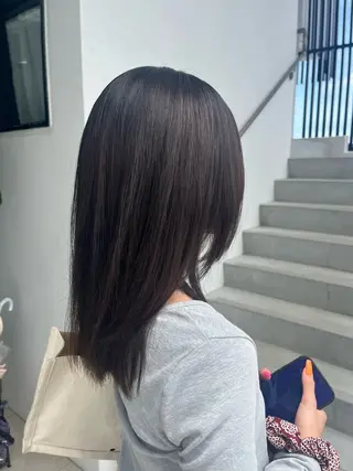 カラー 宇座 杏音のヘアスタイル