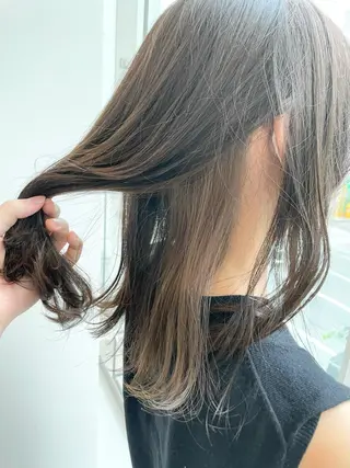 ミディアム カラー 岩戸 新のヘアスタイル