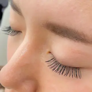 マツエク・マツパ Ravicils【ラヴィシル】所属・宮永あゆ まつげパーマ/美眉のマツエク・マツパデザイン