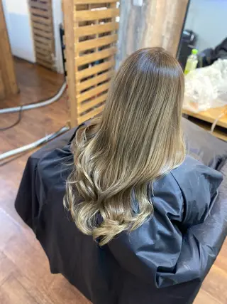 ロング カラー Lizir  ルズィール所属・Luzir⭐︎ GEN⭐︎のヘアスタイル