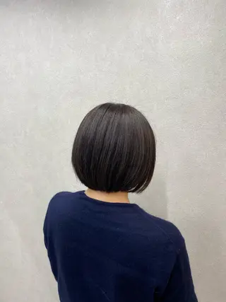 ショート カラー tocca 💜石田愛結💜のヘアスタイル