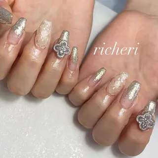 ミディアム ネイル richeri beautyのネイルデザイン