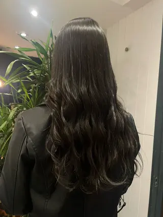 ロング カラー soto.所属・HARUHI 銀座 美容師౨ৎ⋆˚のヘアスタイル