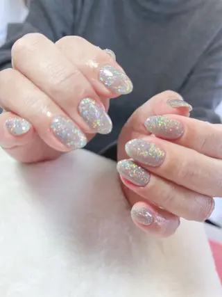 ネイル Flowerネイルサロン所属・. yukiのネイルデザイン