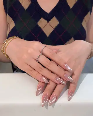ロング カラー Lily 💅のネイルデザイン
