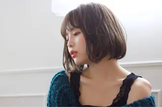 ショート カラー natsumi / N°ariaのヘアスタイル