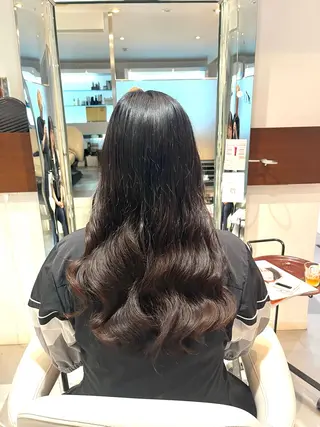 ロング パーマ コテ巻き風パーマ 藤澤　知彌のヘアスタイル