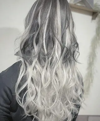 ロング SHINYHAIR DaiCeのヘアスタイル