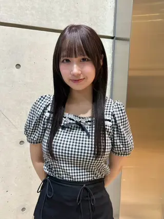 ロング カラー 暖色カラーワンカラー ななほ🌷⋆⭒˚のヘアスタイル