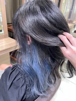 カラー 艶カラー まなか🌀のヘアスタイル