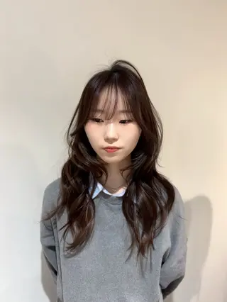 セミロング 美髪✨艶髪✨髪質改善 カラー特化❣️二宮遥のヘアスタイル