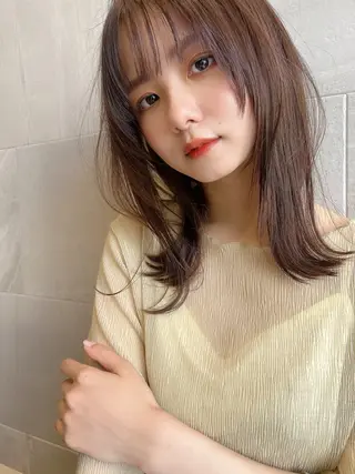 ミディアム attrait平塚所属・カラーソムリエ🎨 seina🪐のヘアスタイル