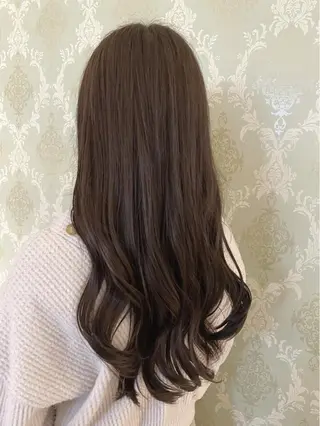 ロング カラー EARTH中島 秋桜久のヘアスタイル