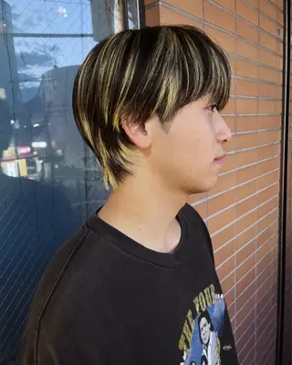 ショート Vicky オリーブ メンズカジュアルのヘアスタイル