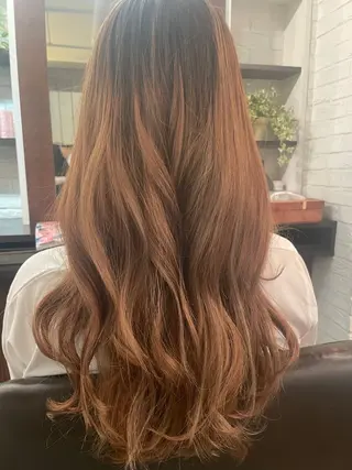 ロング 畠山 真由佳のヘアスタイル