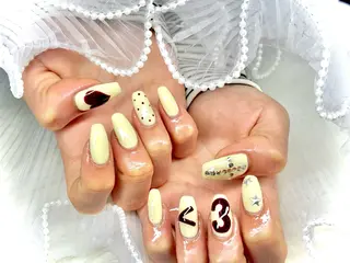 ミディアム GG houseのネイルデザイン