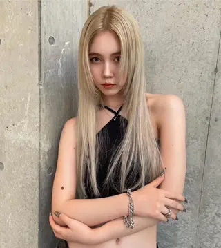 ロング カラー Mizobe misakiのヘアスタイル