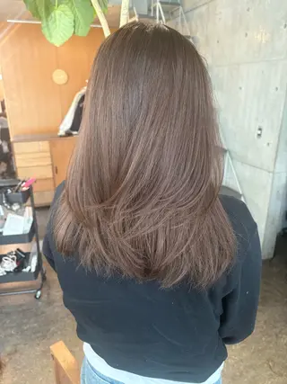 セミロング モリモト サナのヘアスタイル