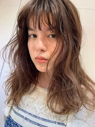 セミロング なかむら ゆきのヘアスタイル