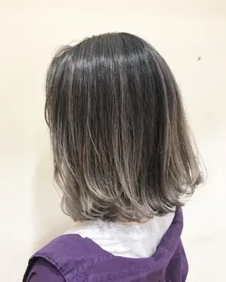 ミディアム ハルカ/透け感カラー /顔周りレイヤーのヘアスタイル