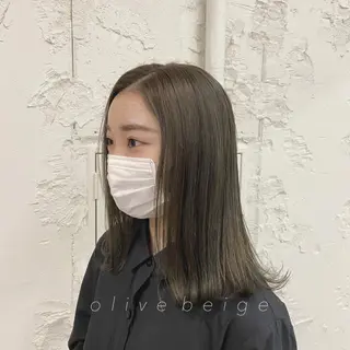 ミディアム カラー ハイトーン🦢 Natsumiのヘアスタイル