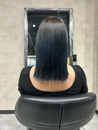 セミロング KISS SWAN所属・KISSSWAN Remiのヘアスタイル