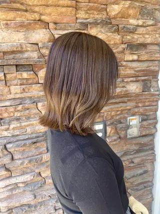 ミディアム カラー 美髪✨艶髪✨髪質改善 カラー特化❣大石優奈のヘアスタイル