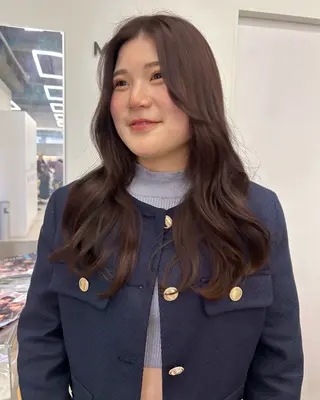 ロング 👒透明感カラー yui👒のヘアスタイル