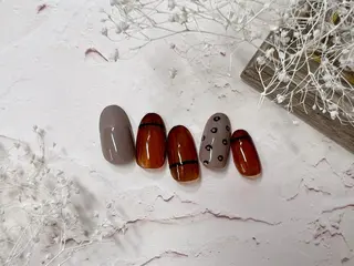 ミディアム ネイル ネイルPetit Ribbonのネイルデザイン