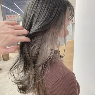 セミロング SAEKI【ior 】北千住店ブリーチのヘアスタイル