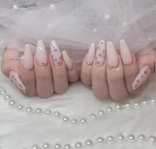 ネイル Lenie Nail Salonのネイルデザイン