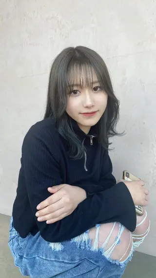 ミディアム akane/ 縮毛矯正/暖色のヘアスタイル