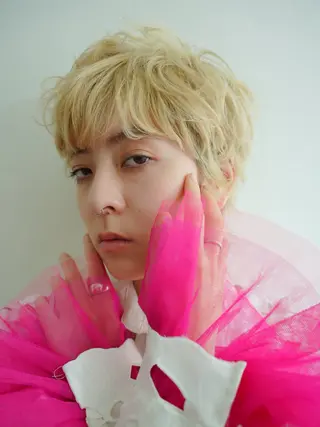 ショート カラー パーマ AmiLi HONOKAのヘアスタイル