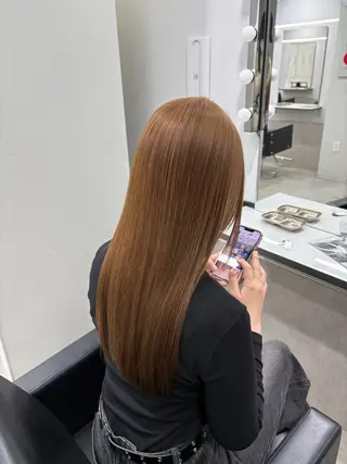 ロング カラー noa 寒色系カラーブリーチのヘアスタイル