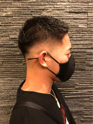 ショート 岡部 迅のヘアスタイル