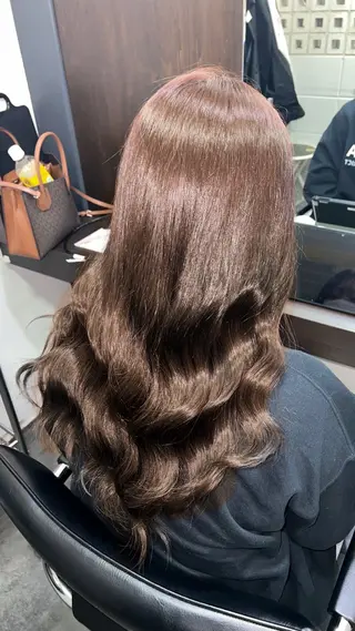 ロング 西村 美月のヘアスタイル