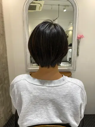 ショート カラー ducha所属・DUCHA Tomida naoのヘアスタイル