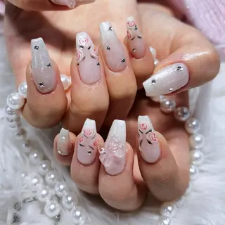 ネイル akane .hのネイルデザイン