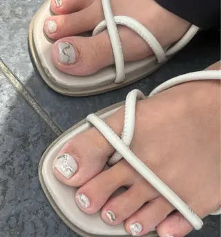 ネイル Cuaura所属・松下 彩菜のネイルデザイン