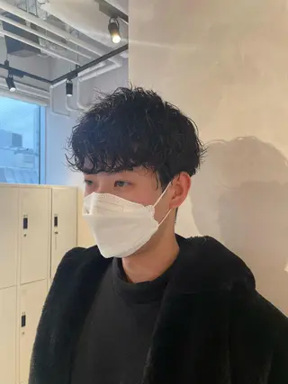 ショート メンズ 渋谷レイヤーカット/ 暖色艶カラー🩵高橋のヘアスタイル